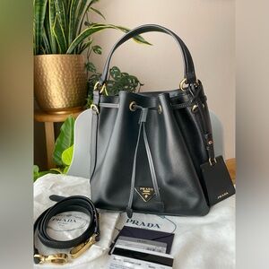 Authentic Prada 1BE032 Saffiano Bucket bag